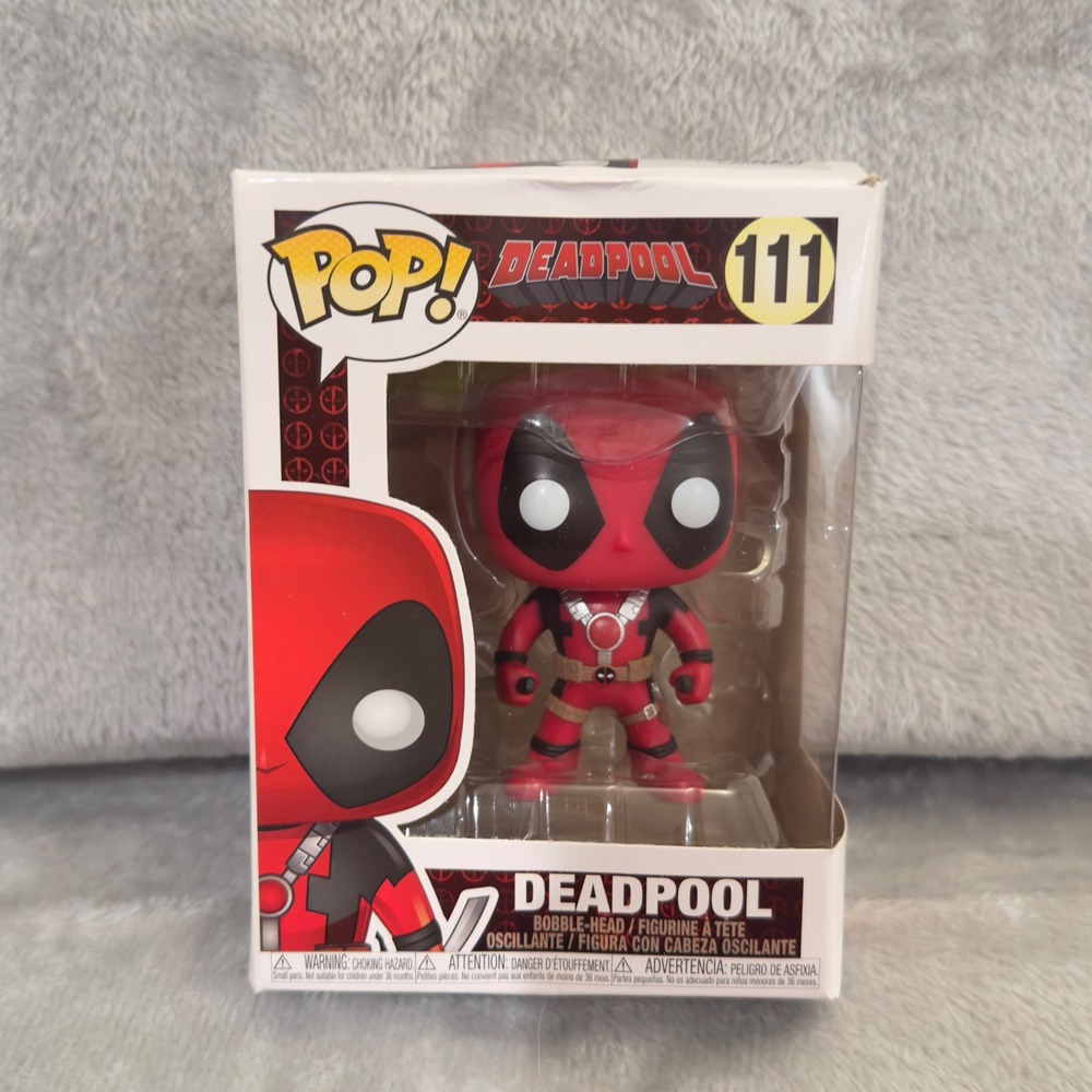 Funko Pop Marvel Deadpool with Swords #111 Vinyl Bobble-Head Figure Damaged Box